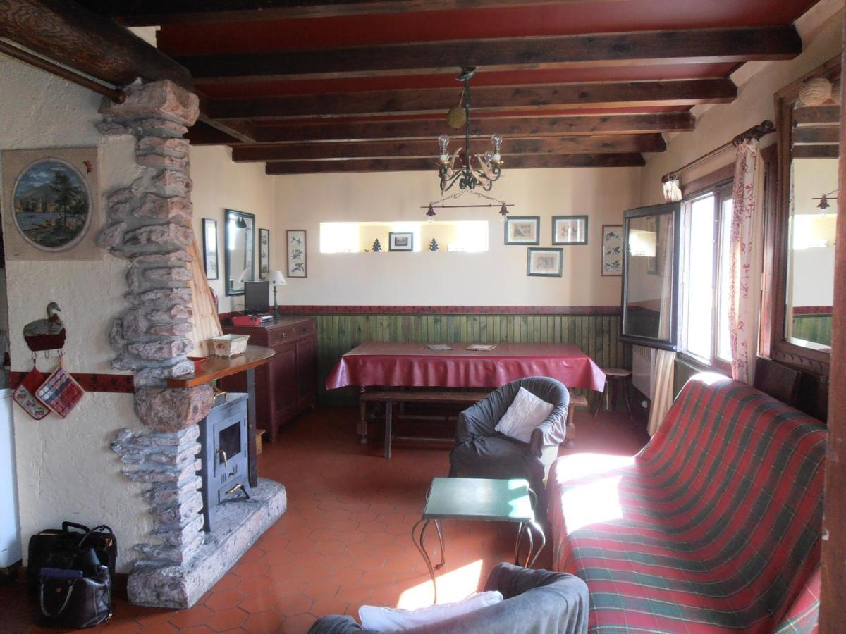 Chalet Avec Vue Panoramique Sur Le Plomb Du Cantal Villa Saint-Jacques-des-Blats ภายนอก รูปภาพ